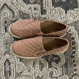 Mossimo Supply Co. Women’s Quilted Slip-On Loafers - Rose Pink